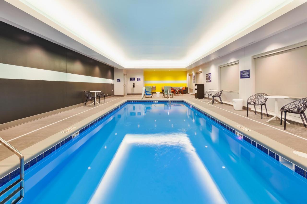 מלון Tru By Hilton Comstock Park Grand Rapids, Mi מראה חיצוני תמונה